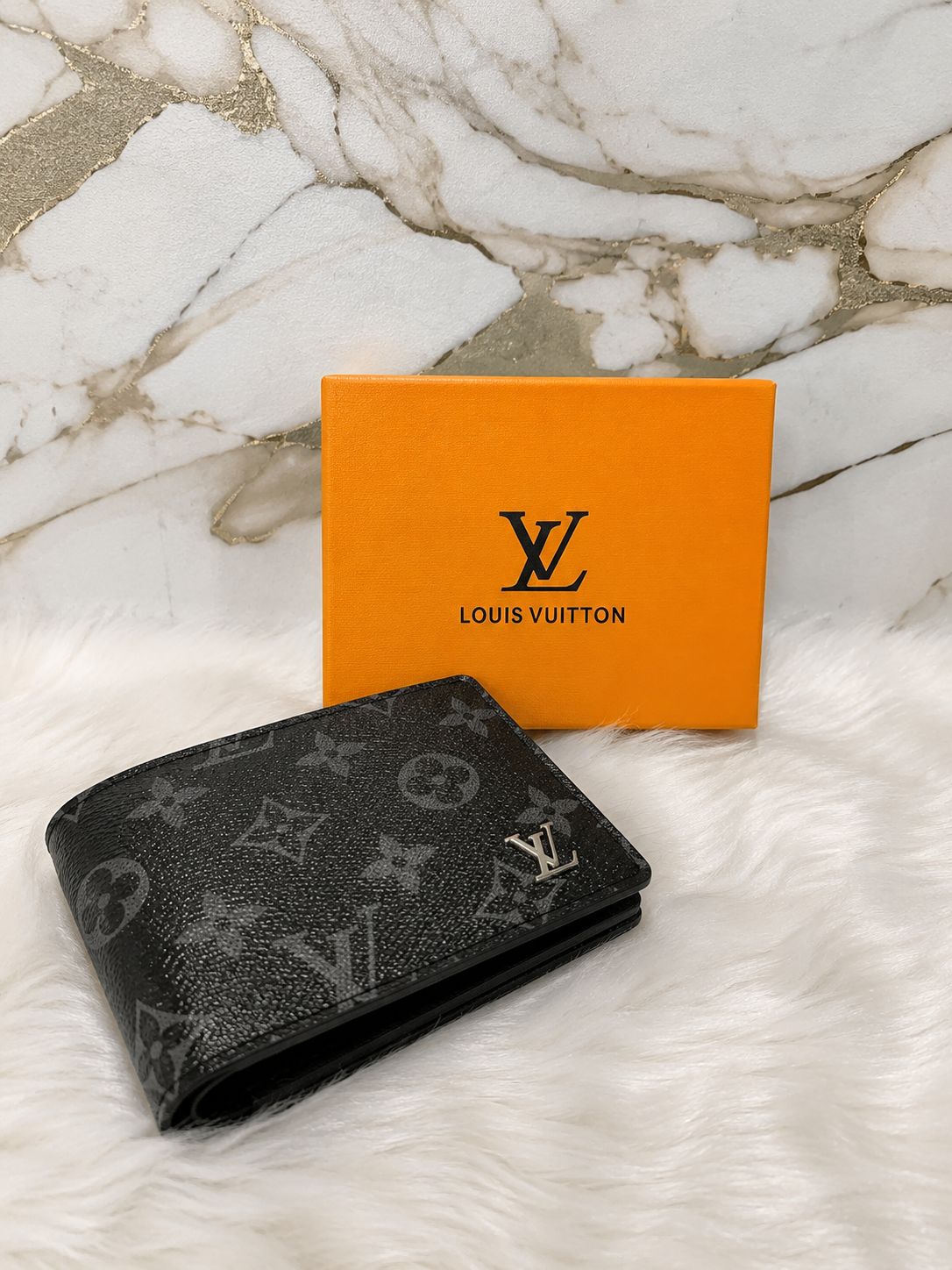LV - BLACK