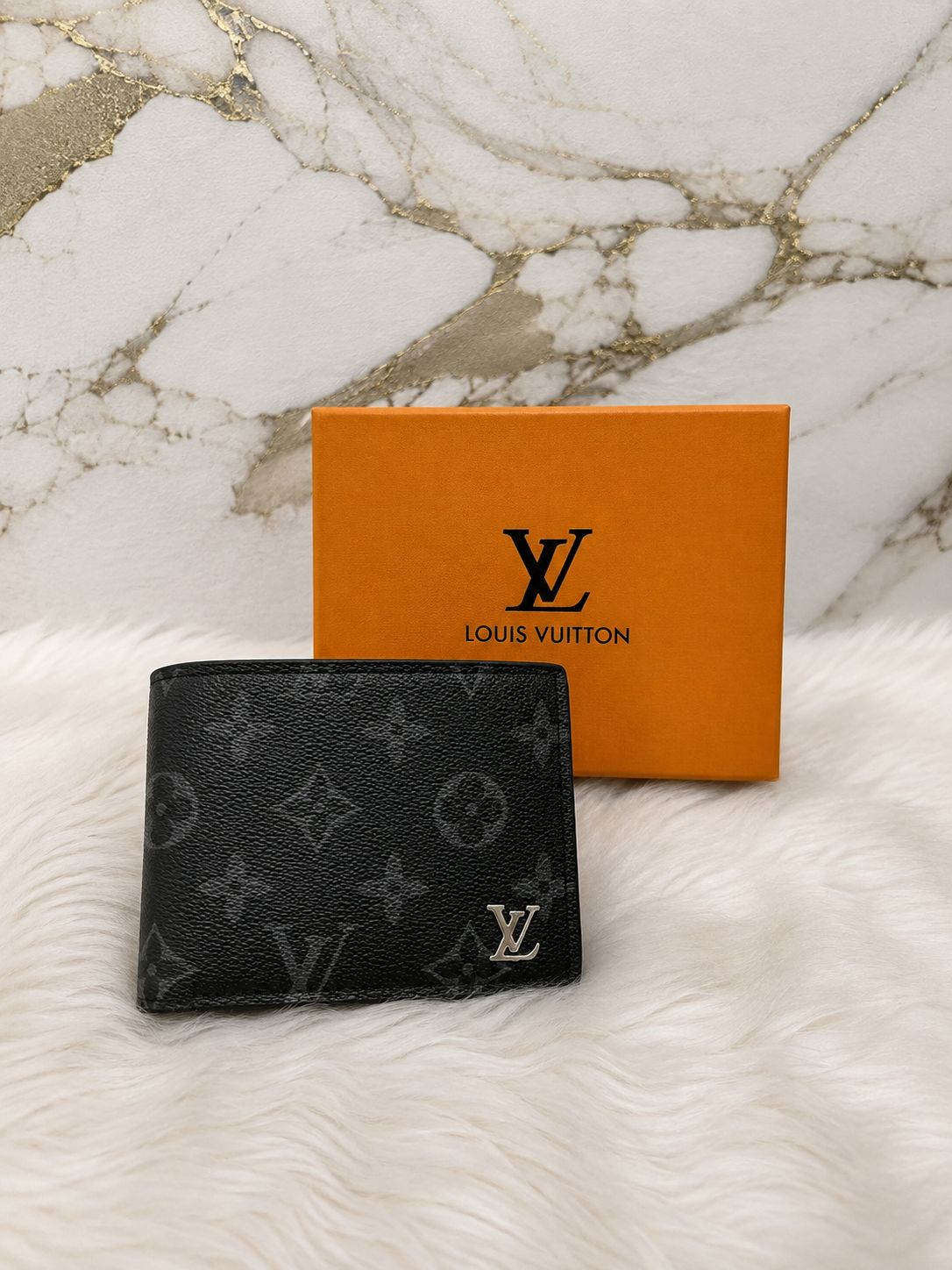 LV - BLACK