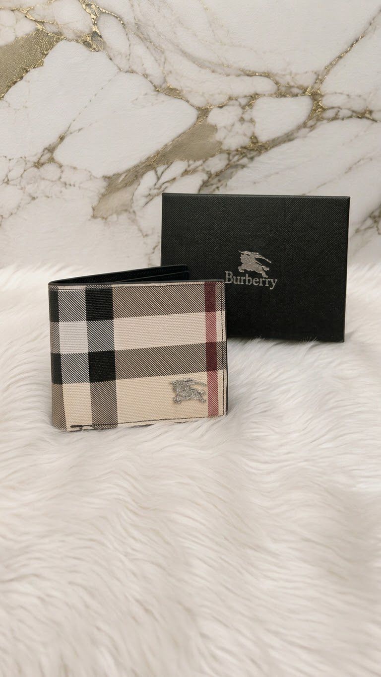 Burberry - CHECK