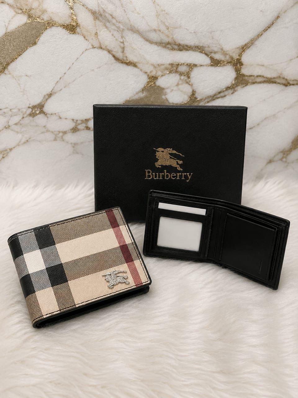 Burberry - CHECK
